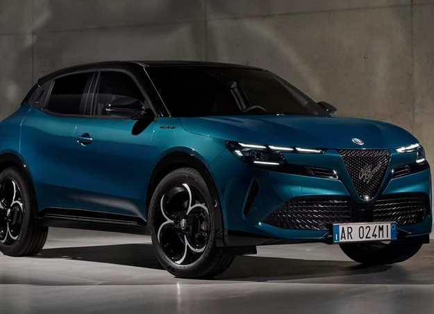 Vue extérieure de l’Alfa Romeo Junior, design sportif et élégant