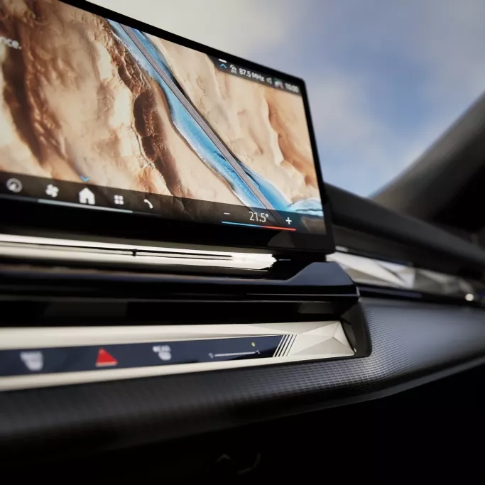BMW i5 vue écran tactile