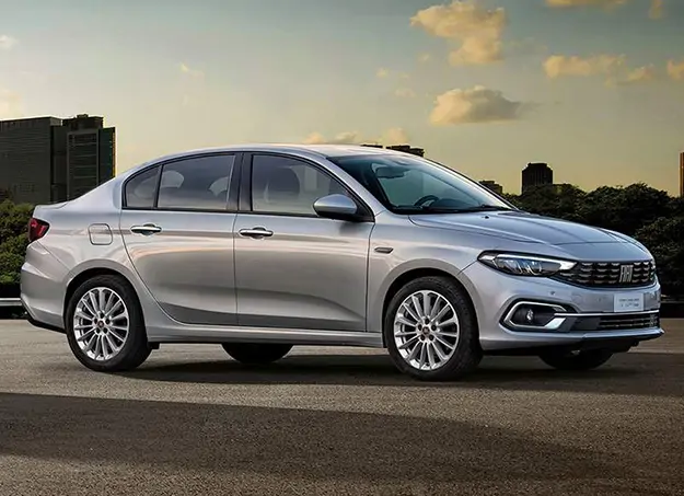 Vue profil de la Fiat Tipo, mettant en avant le design 